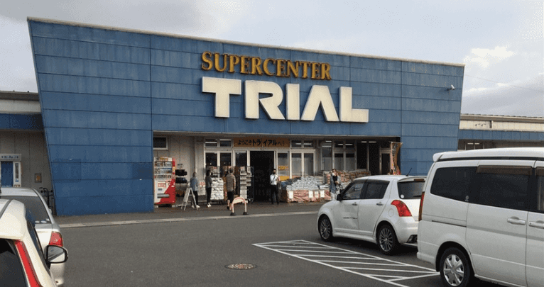 食物販(キッチンカー/テント)やPR活動の出店が可能な屋外イベントスペース