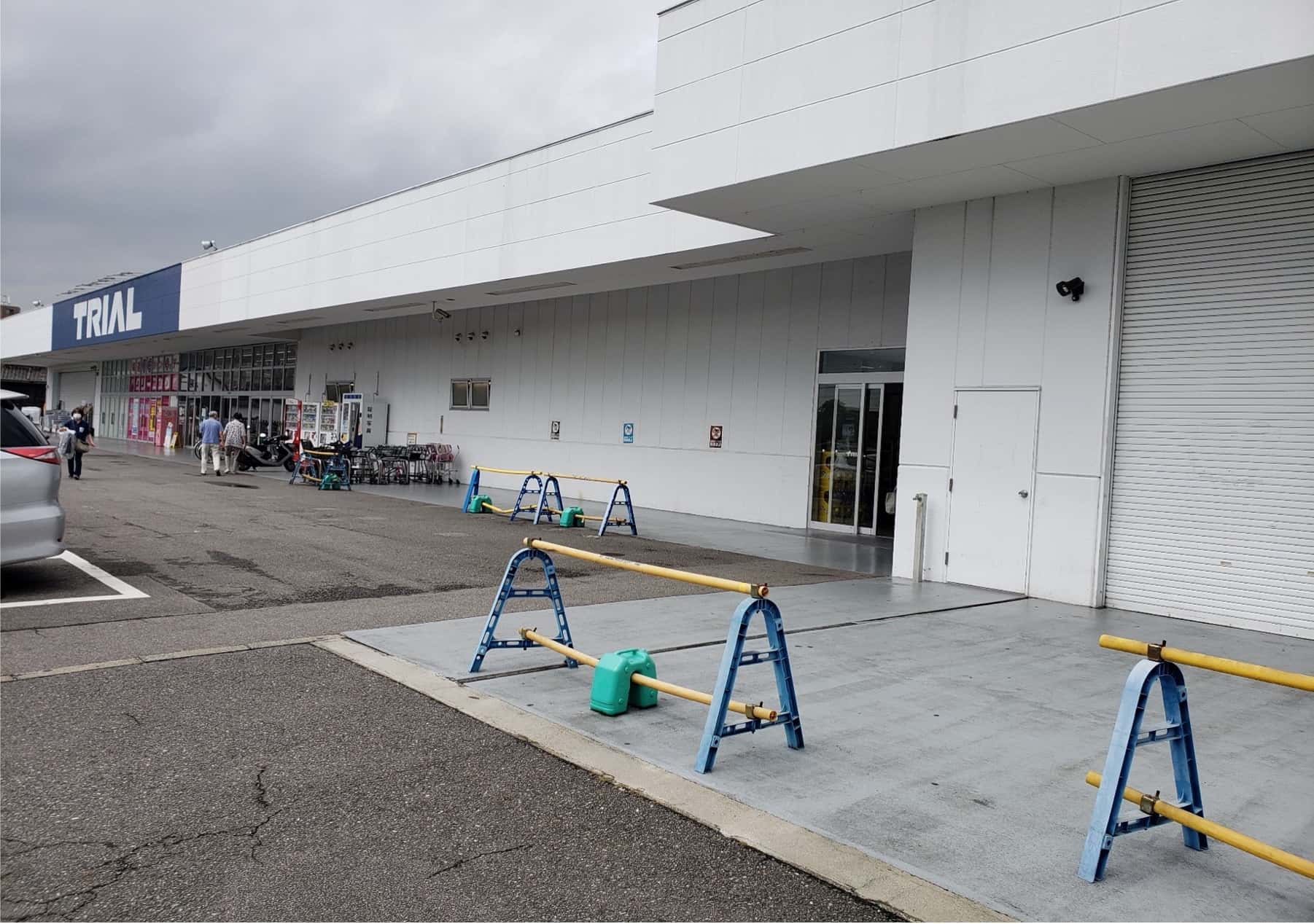 キッチンカー(調理営業)出店限定/屋外スペース