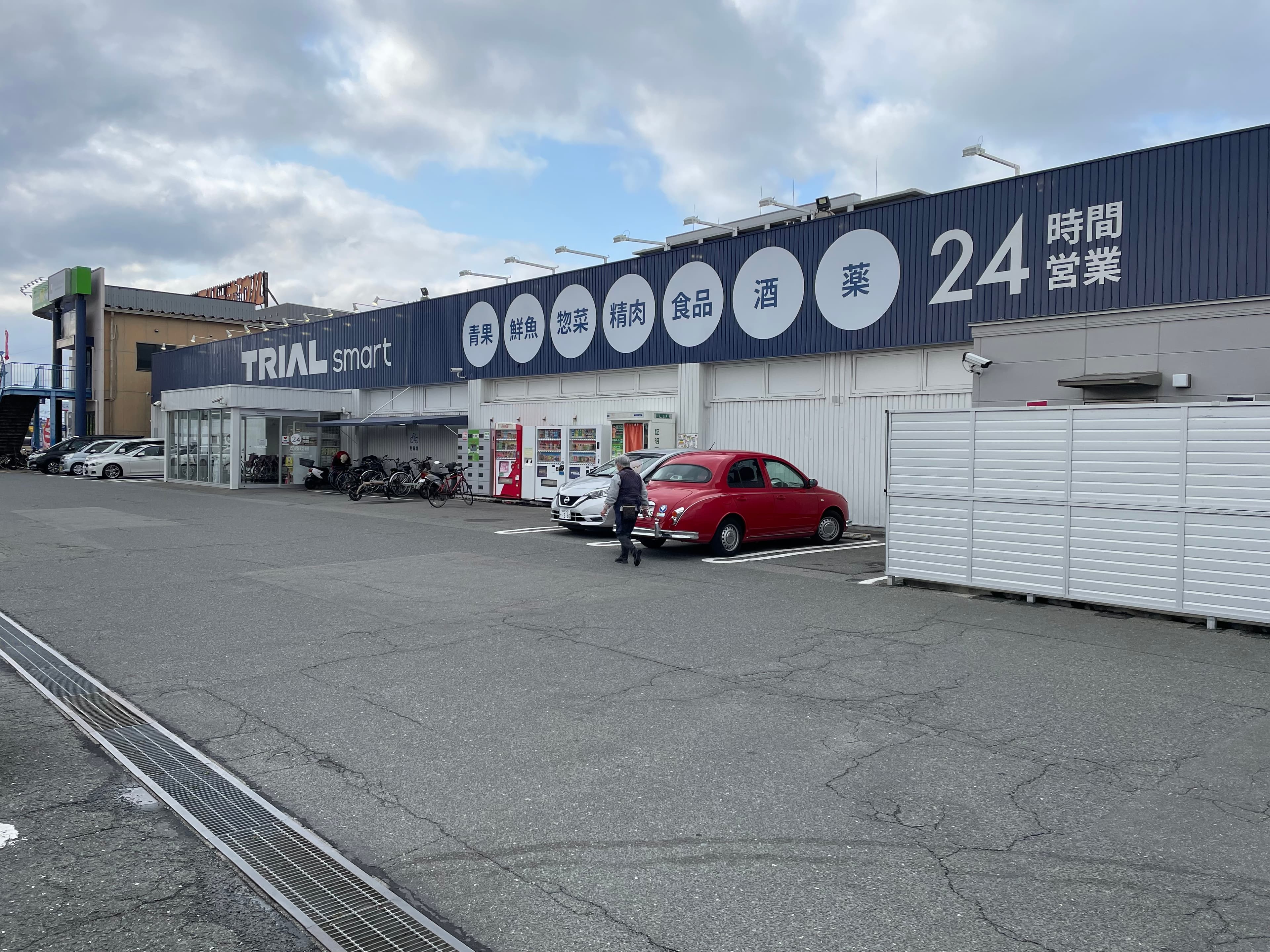 キッチンカー(調理営業)出店限定/屋外スペース1