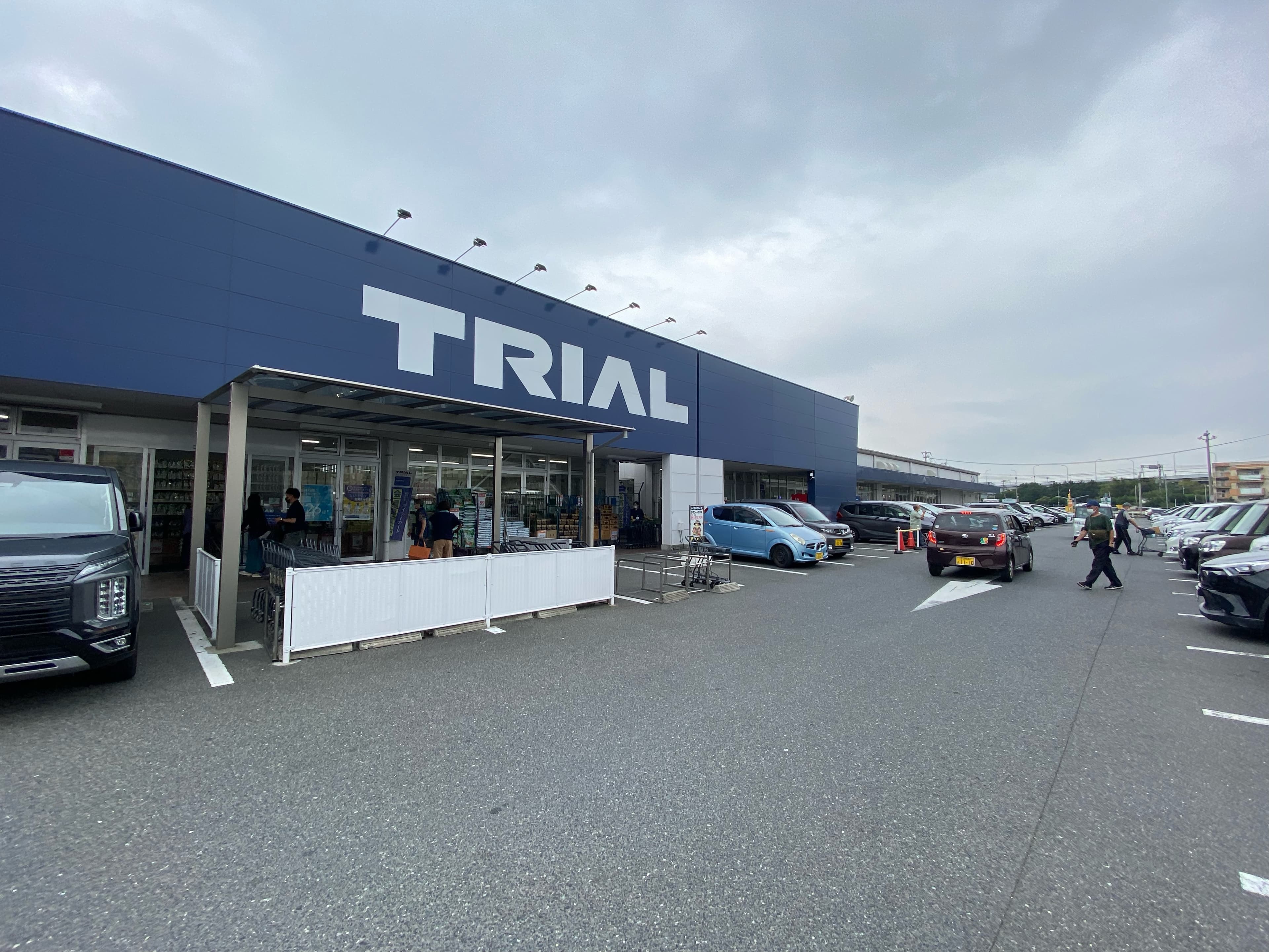 キッチンカー(調理営業)出店限定/屋外スペース2