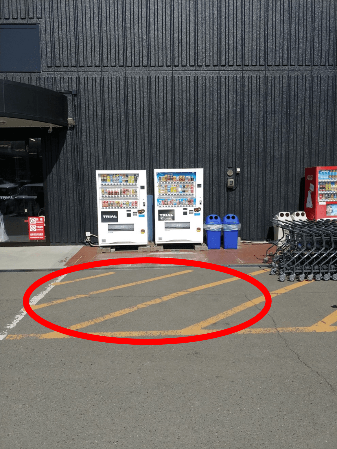 キッチンカーやプロモーションに利用可能な店頭入口スペース