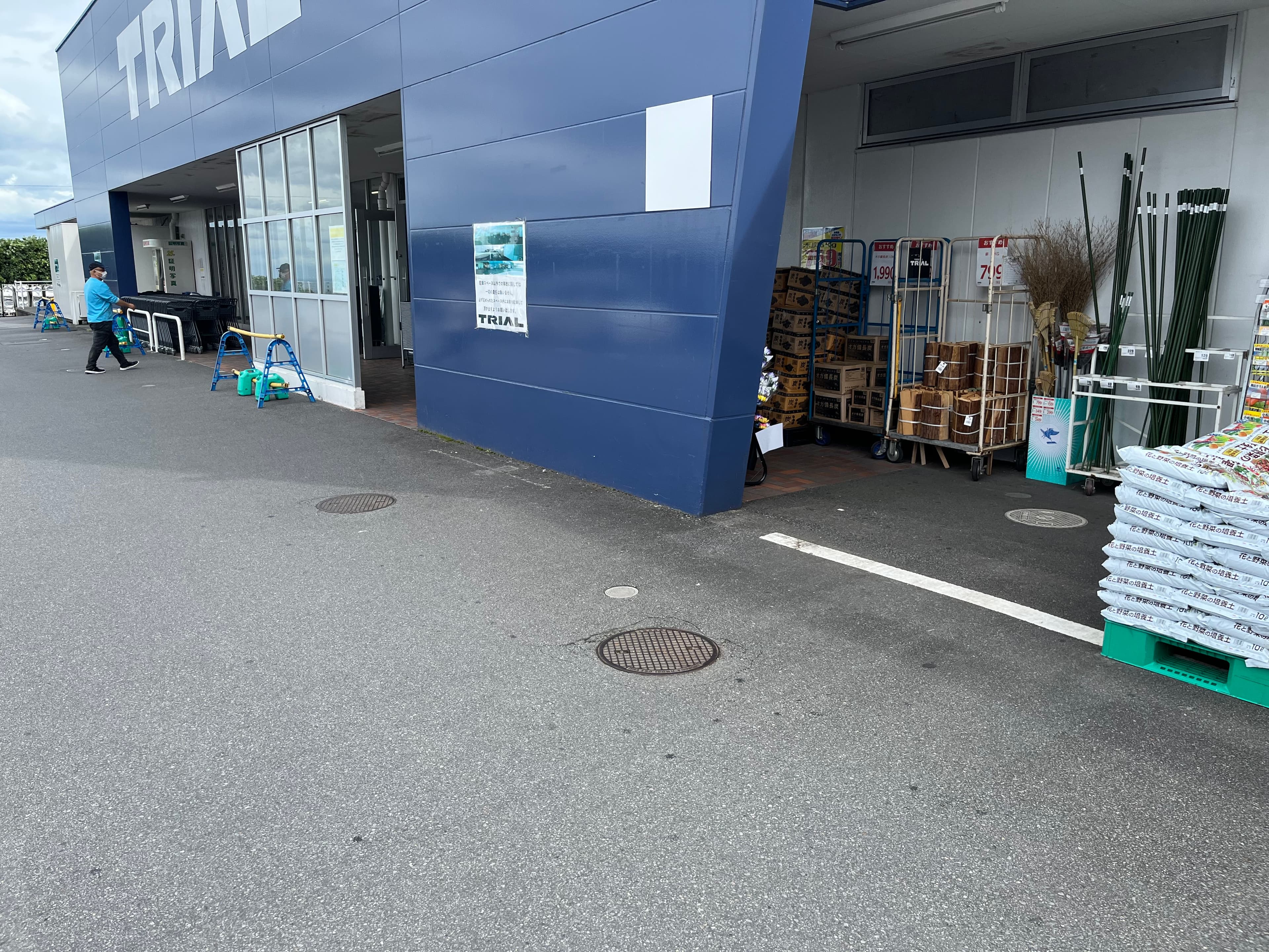 キッチンカー(調理営業)出店限定/屋外スペース2