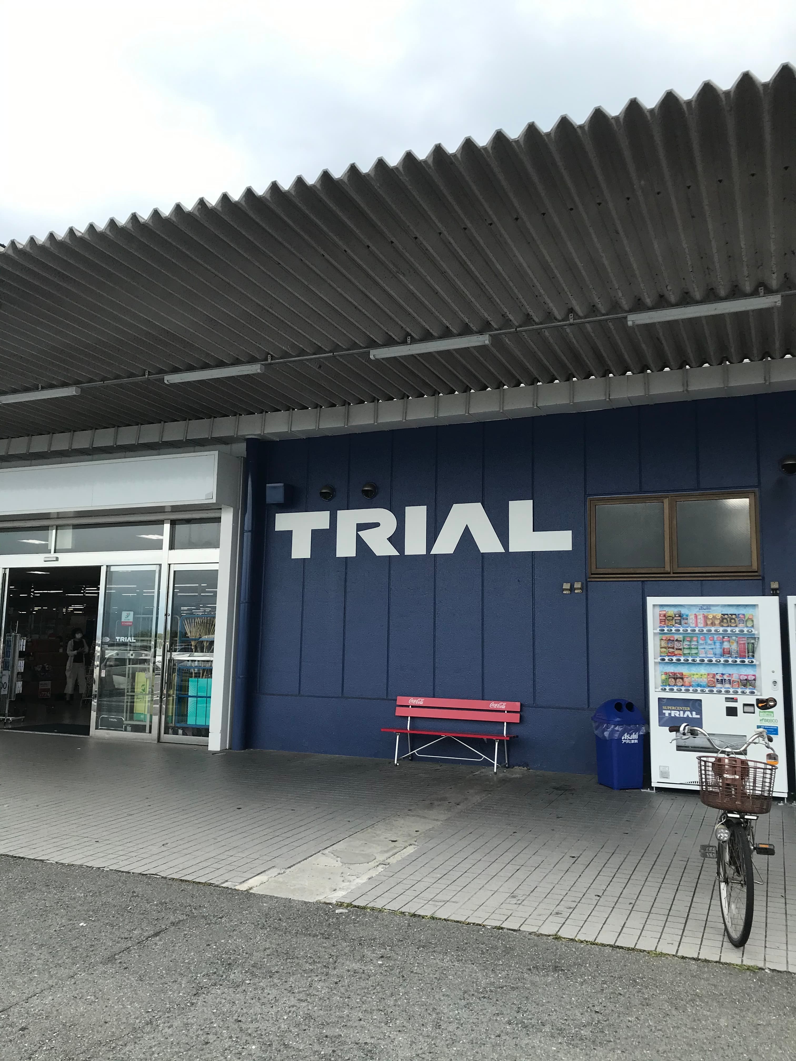 キッチンカー(調理営業)出店限定/屋外軒下スペース