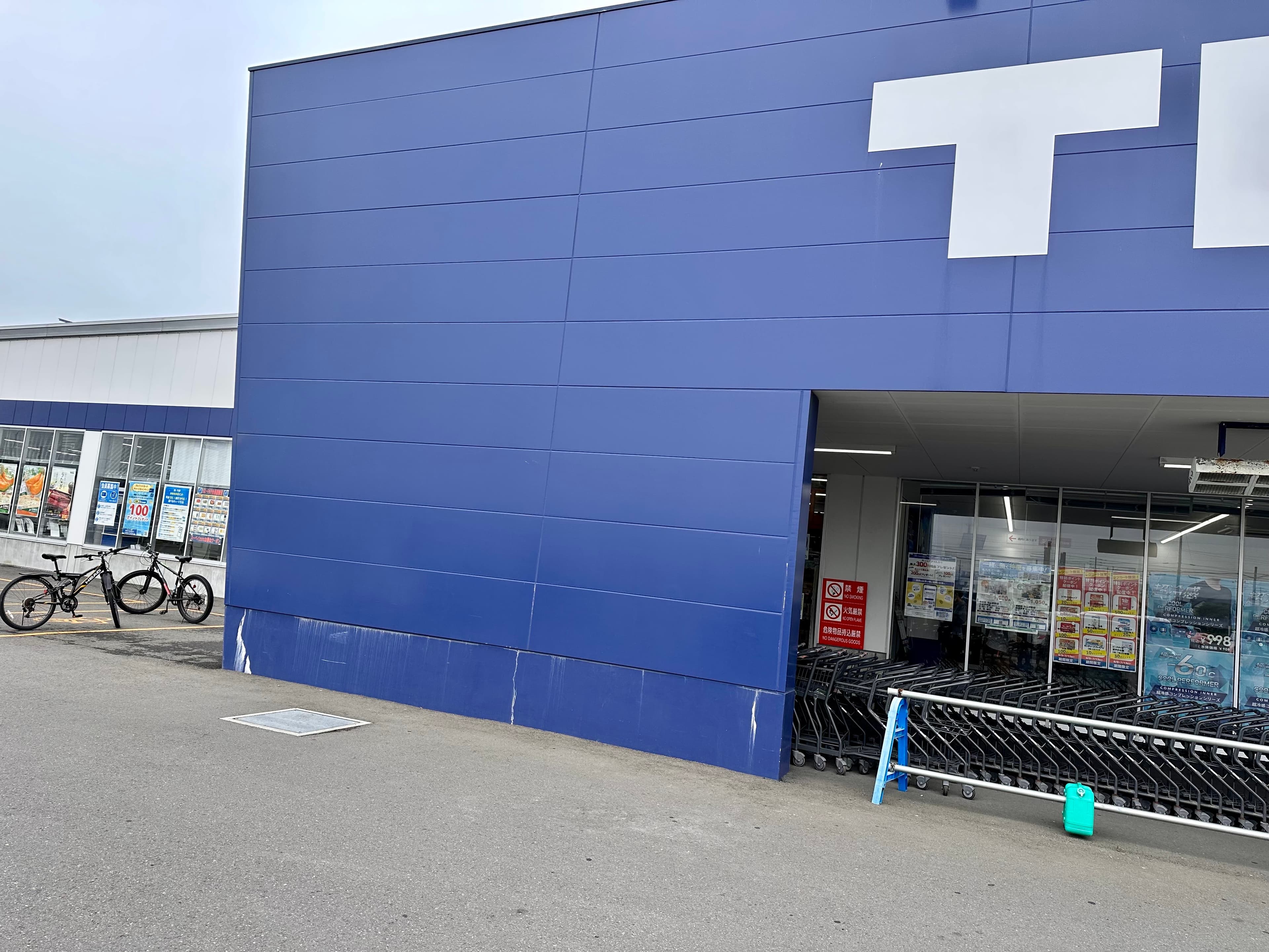 キッチンカー(調理営業)出店限定/屋外スペース