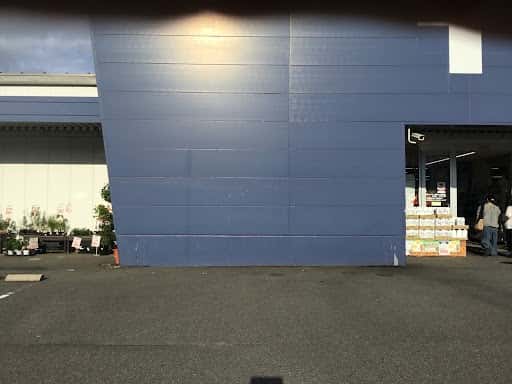 出店スペース:ポーチ左側「T」