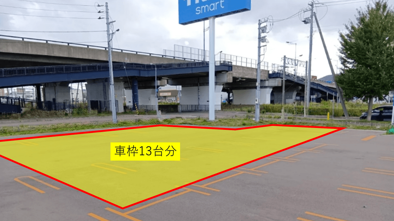 貸出スペース:駐車場_看板下