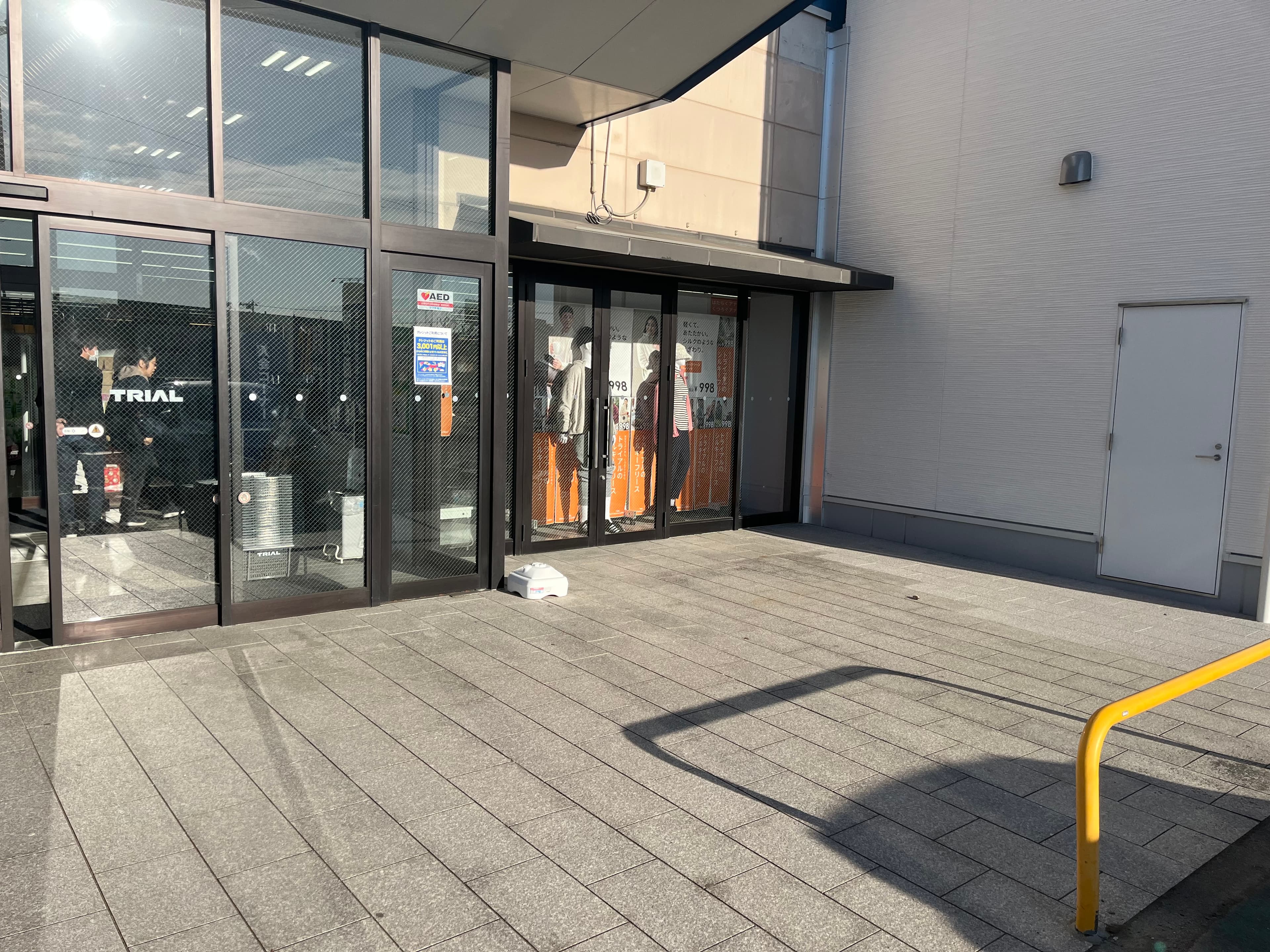 キッチンカー(調理営業)出店限定/屋外スペース ※電源コンセント未整備1