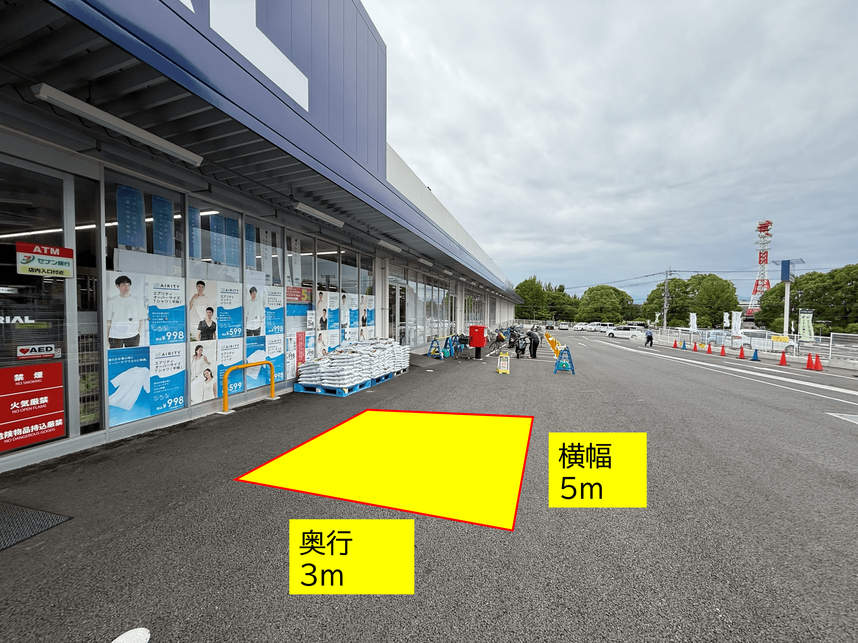 出店スペース:1F 店舗出入口横