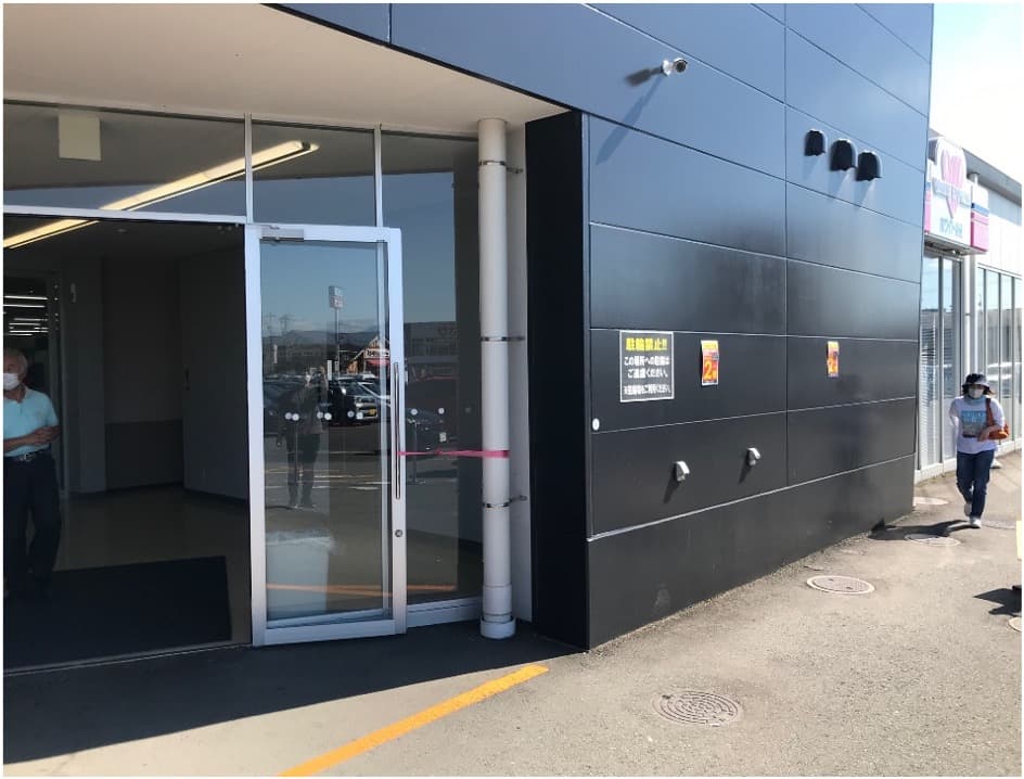 食物販の出店や 販促プロモーションが可能な『【正面右側】Ⓑ 屋外 催事/マルシェスペース』1