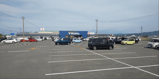 キッチンカー(調理営業)出店限定/屋外スペース※お好み焼き・たこ焼きはご利用不可2