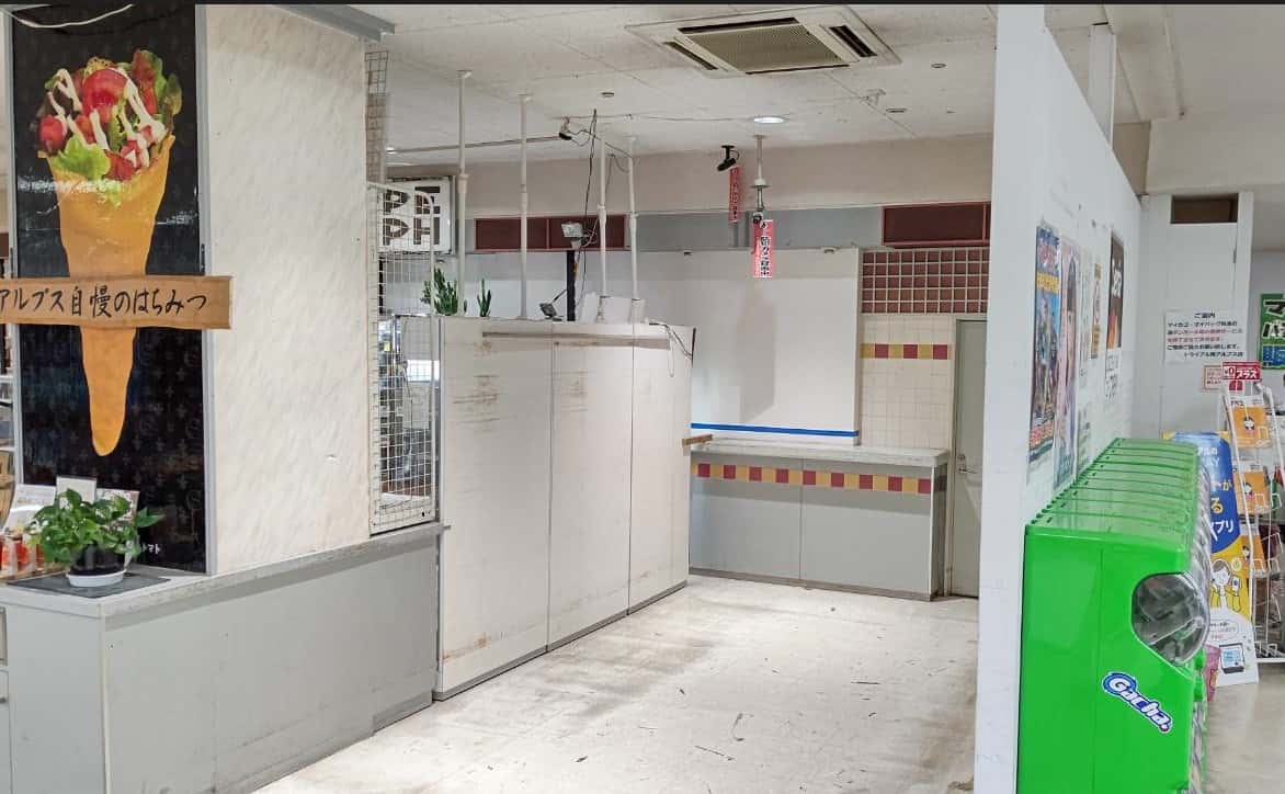 物販やプロモーションに利用可能な地下1階レジ後方スペース