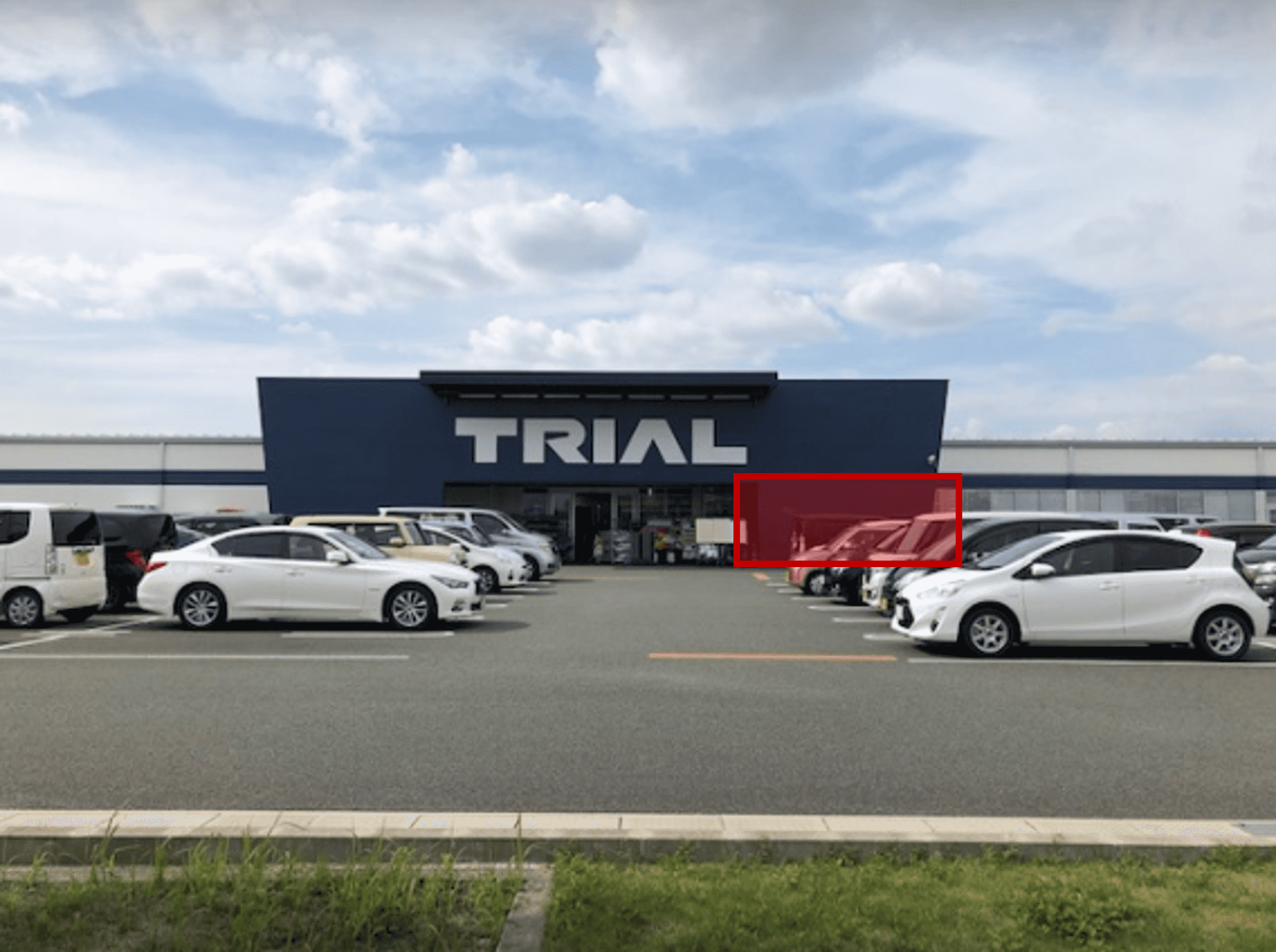 Ⓐキッチンカースペース【入口正面右側】