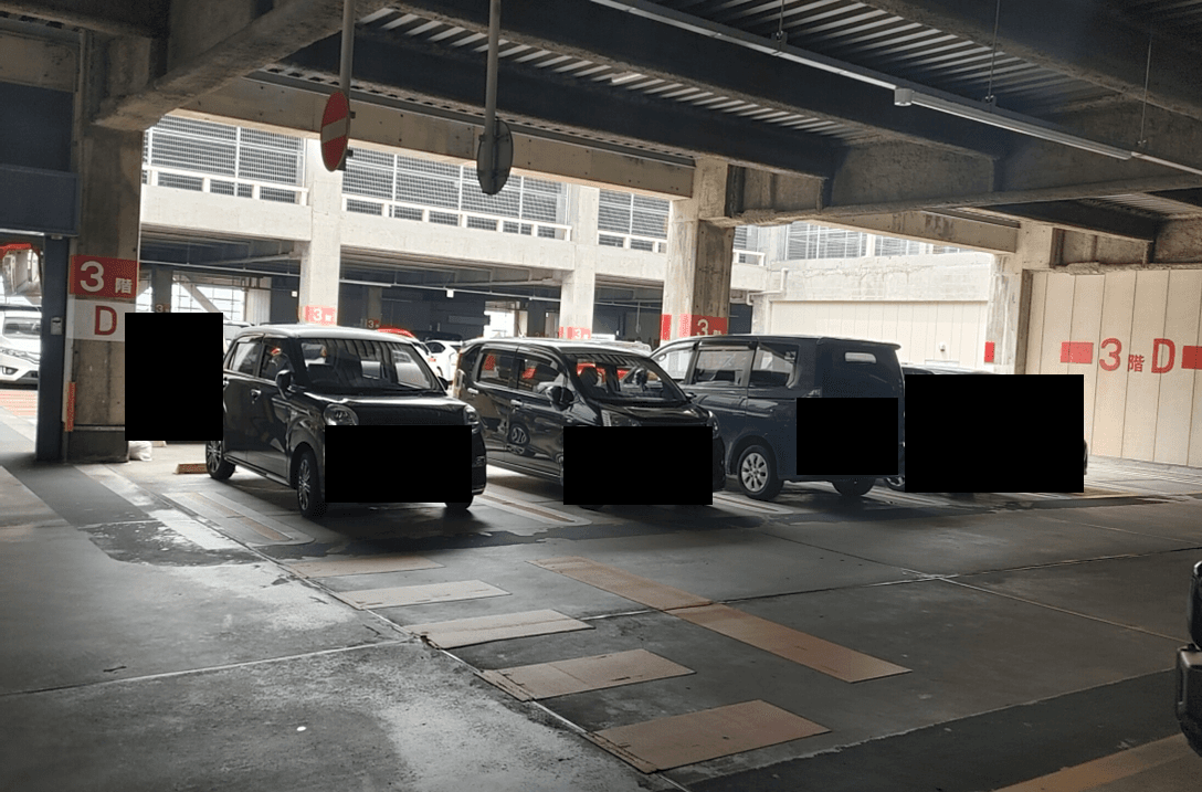 ⑪ポップアップストアやプロモーションに適した駐車場スペース(立体駐車場3F店舗東側エントランス前_駐車場1区画)1