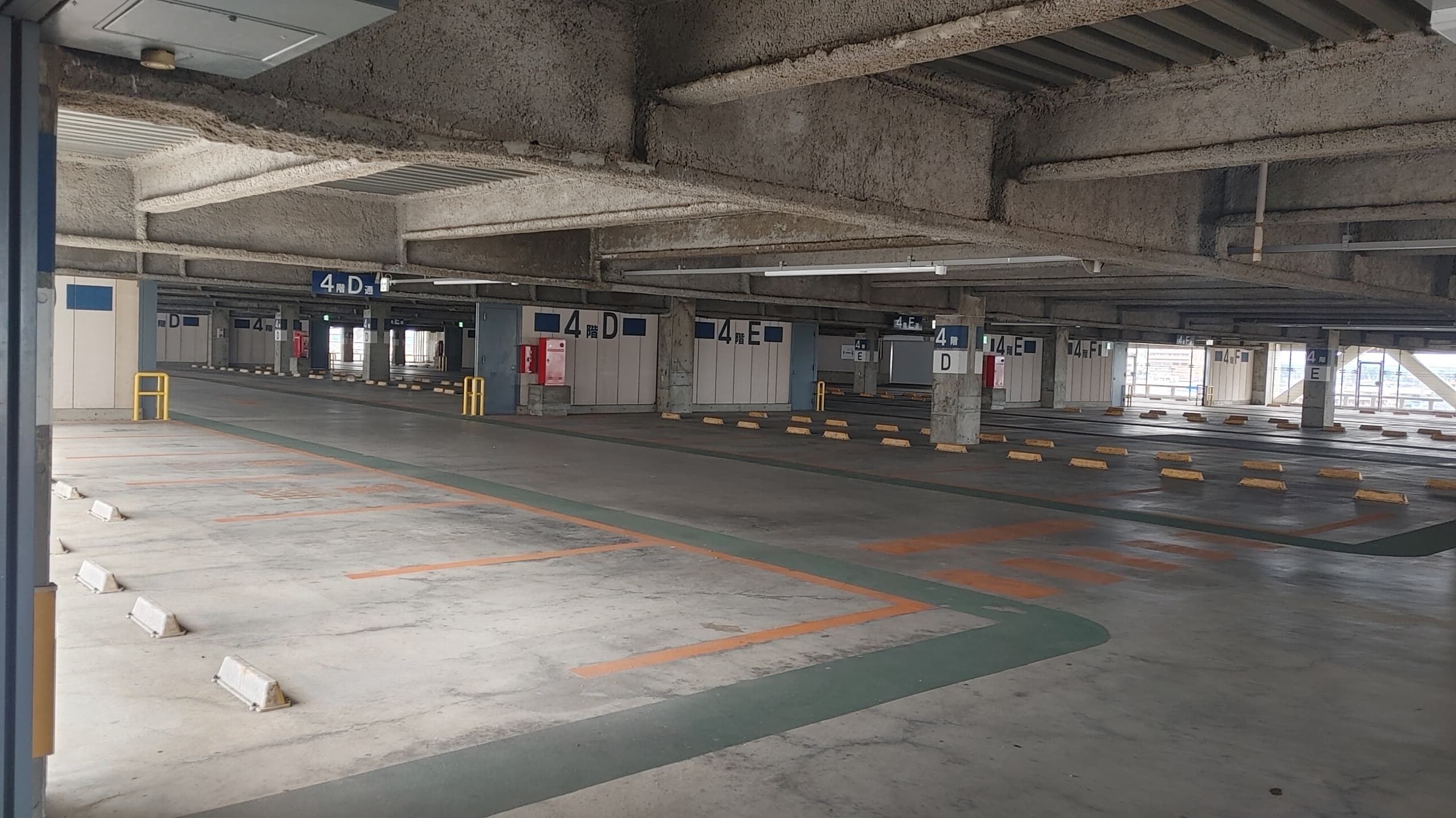 【期間限定値下げ】⑬ポップアップストアやプロモーションに適した4F駐車場スペース2