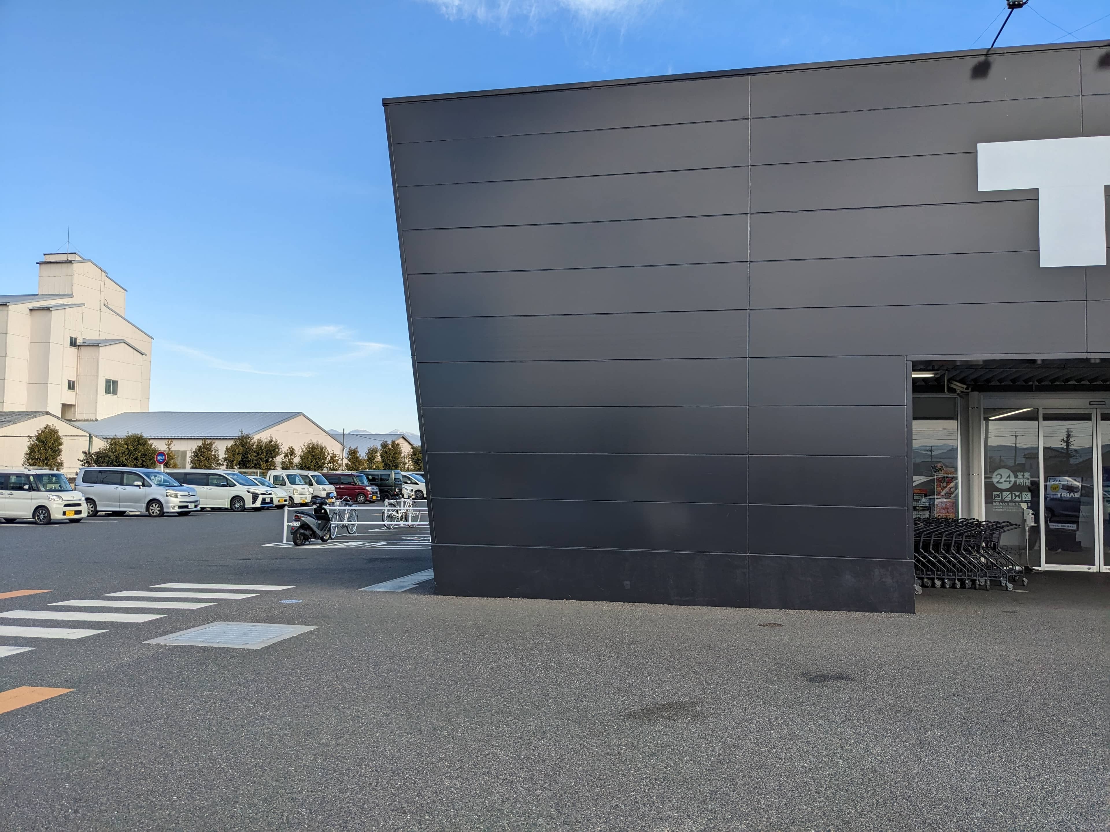 食物販やプロモーションの出店が可能な屋外スペース