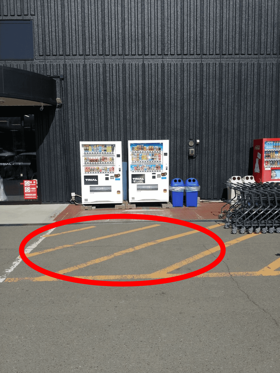 キッチンカーやプロモーションに利用可能な店頭入口スペース