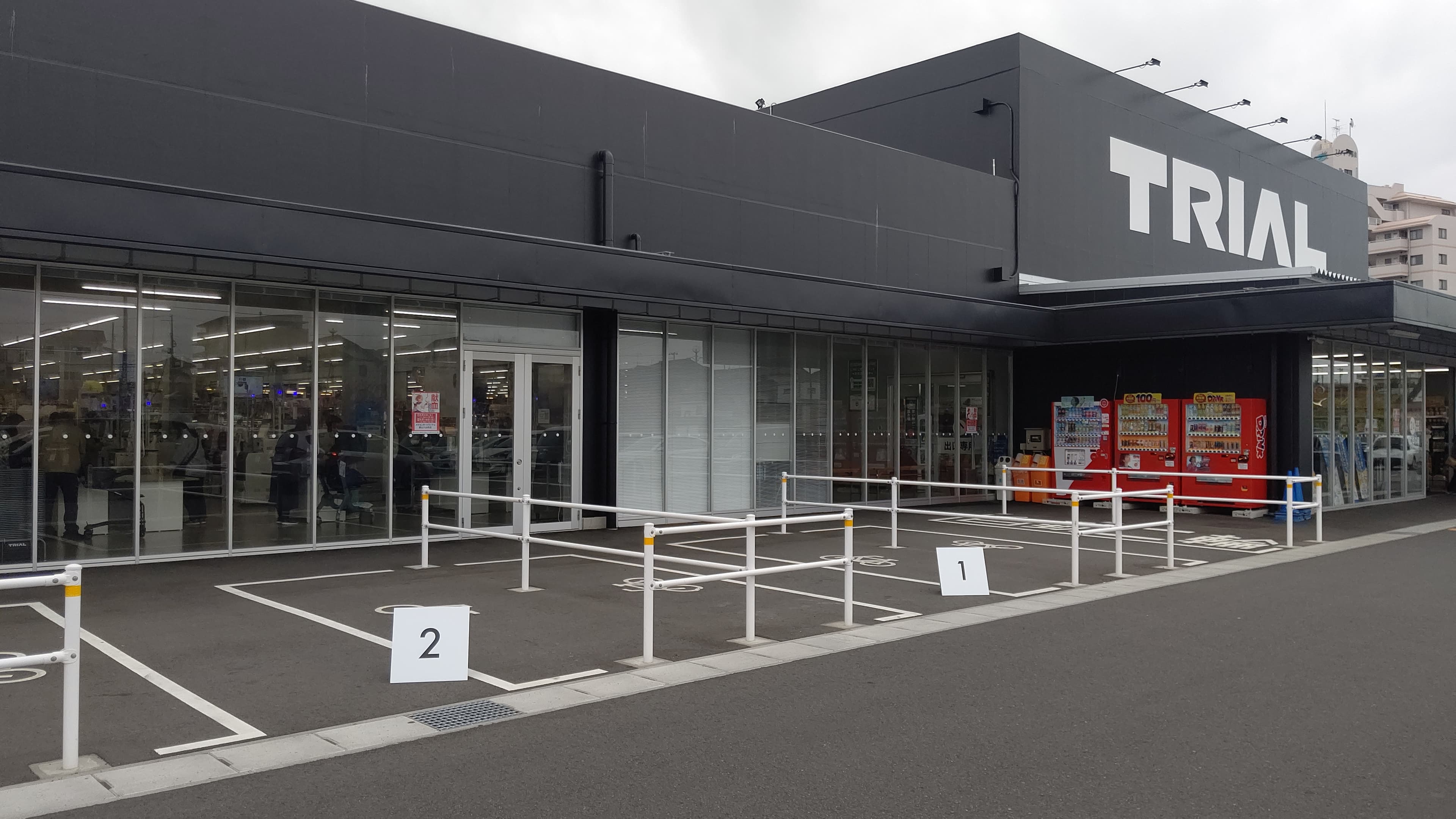 キッチンカー、食物販、プロモーションの出店が可能な「Ⓔ 屋外キッチンカースペース」1