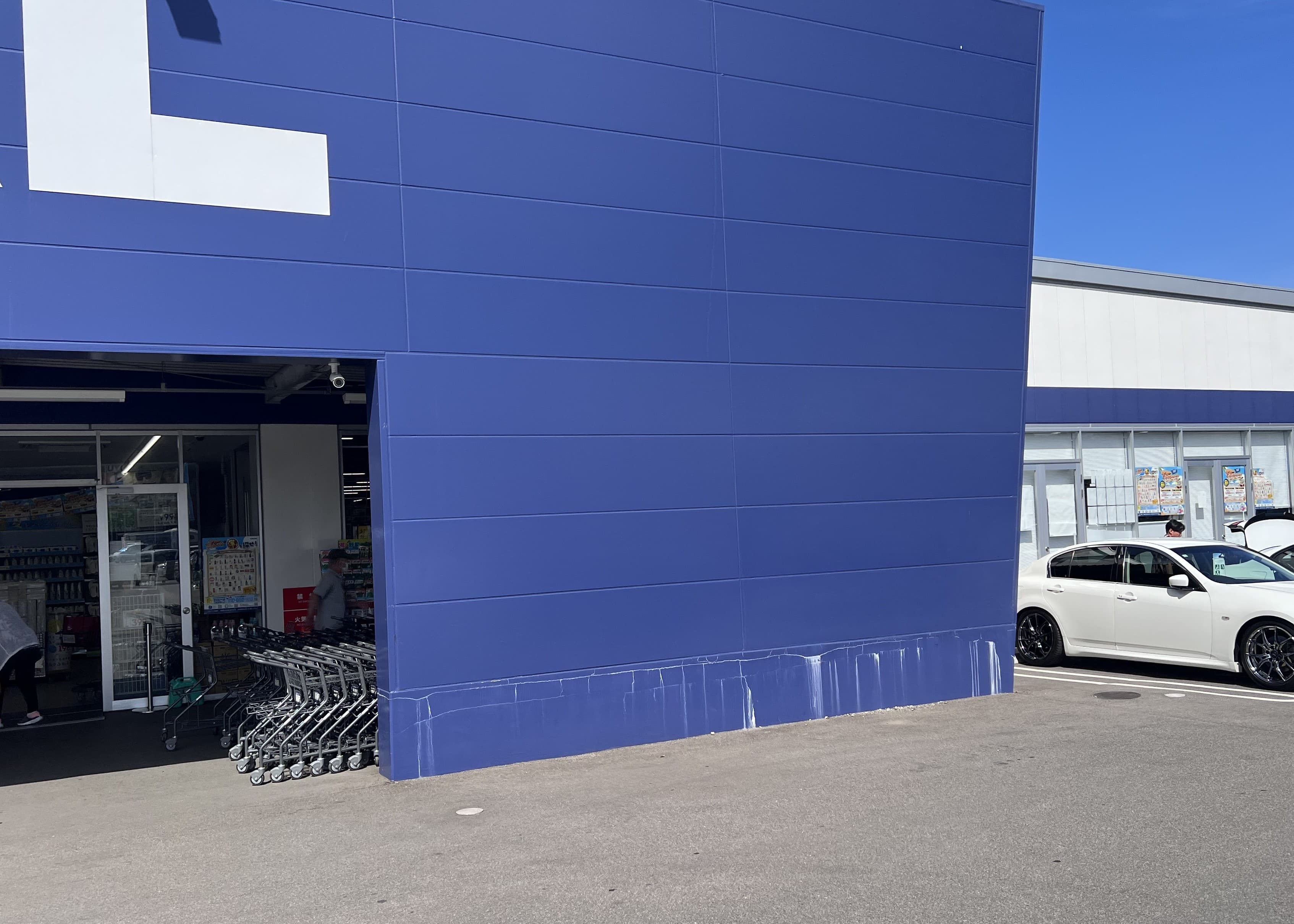 出店スペース:ポーチ前(右側)