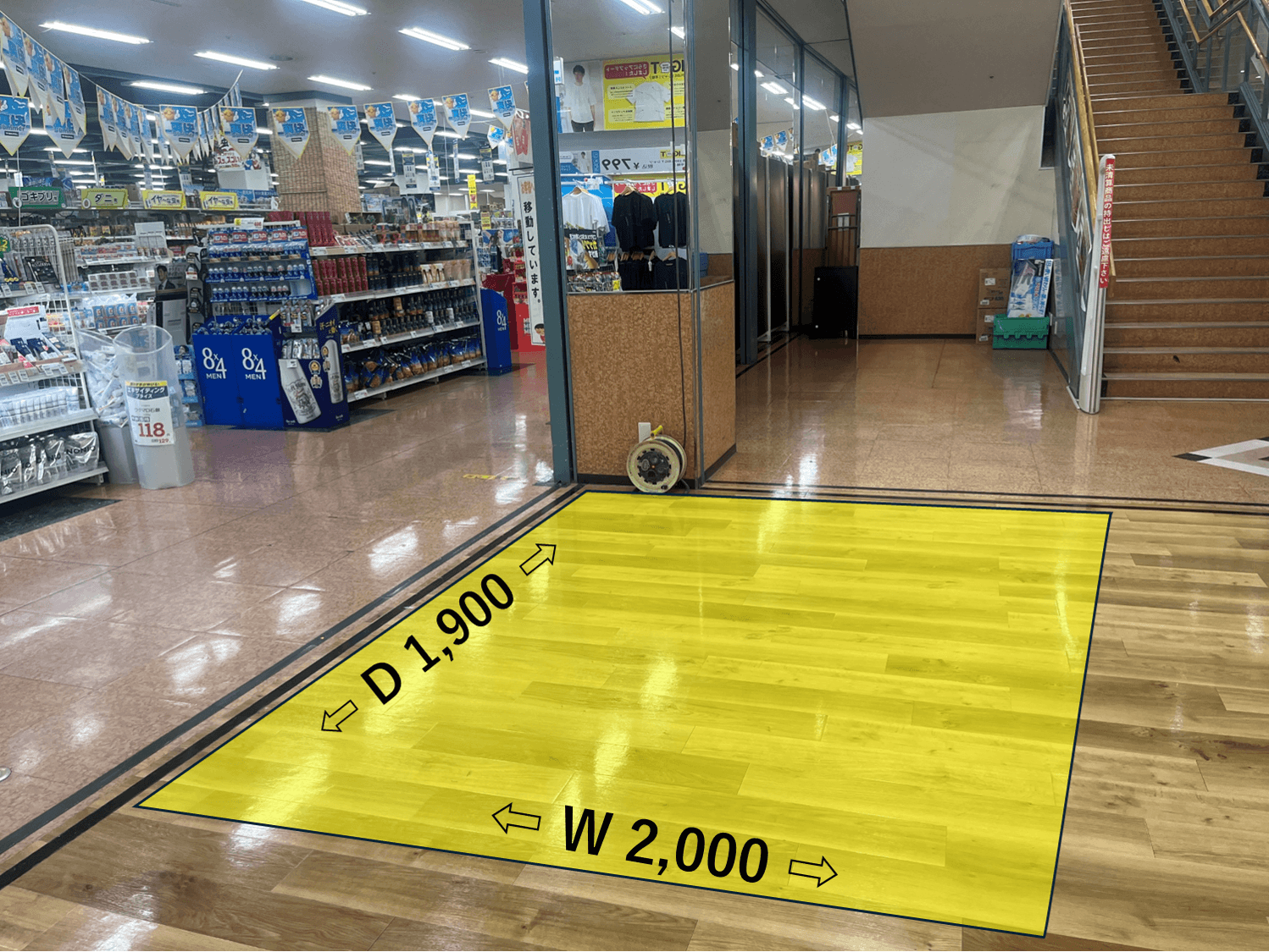 食物販やPR活動に最適な「④ 店内1F・階段前」スペース(※買取催事不可)1