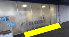 店頭ポーチ下催事スペース