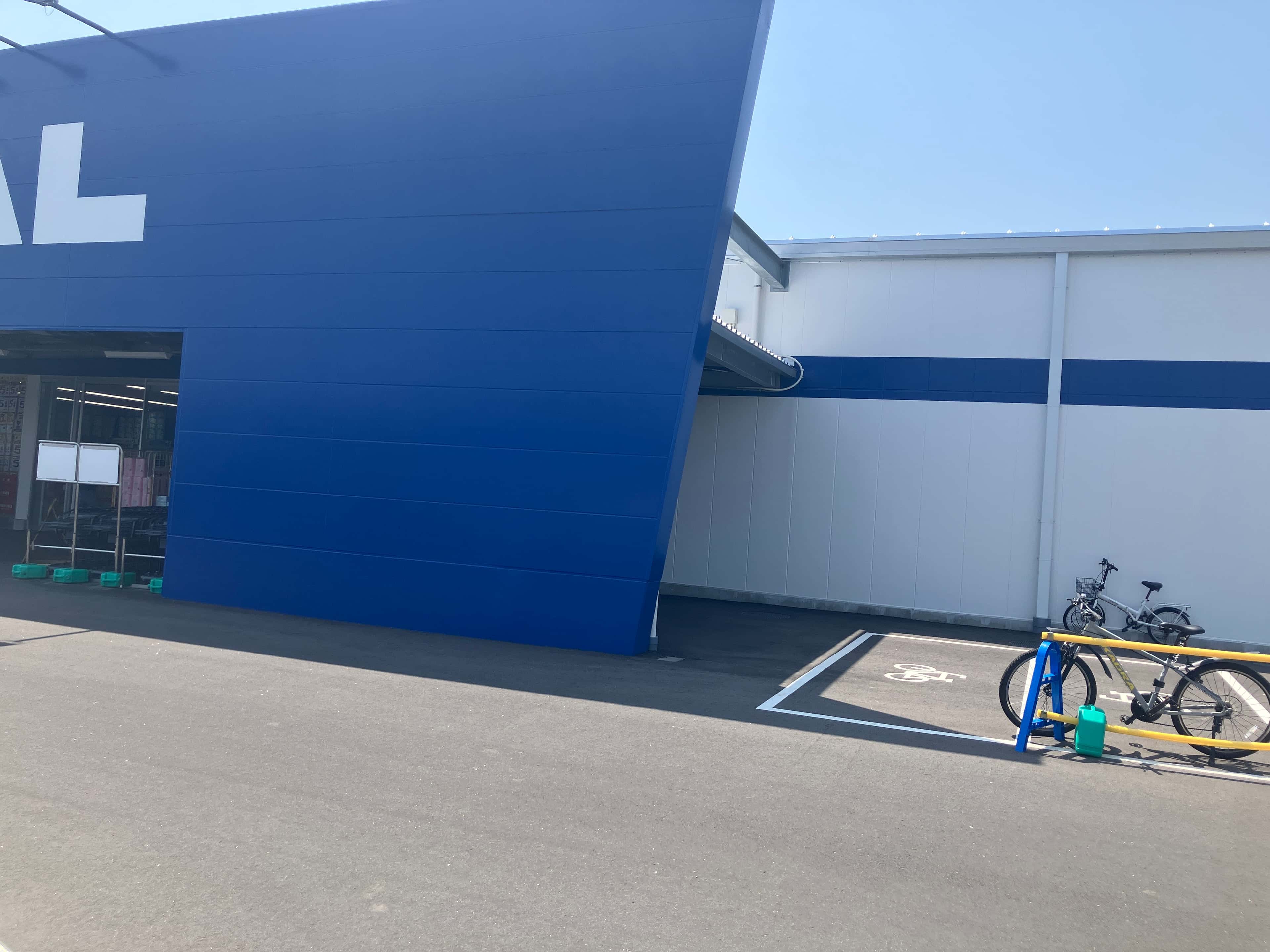 キッチンカー(調理営業)出店限定/屋外 Ⓑキッチンカースペース【入口正面右側】