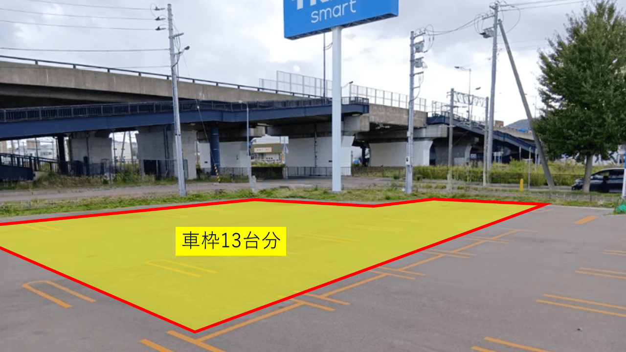 貸出スペース:駐車場_看板下